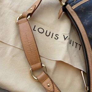 Tulum leather handbag Louis Vuitton Brown in Leather - 20320067